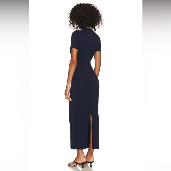 NWT GRLFRND Florrie Knit Maxi Dress in Navy size medium - Picture 3 of 4